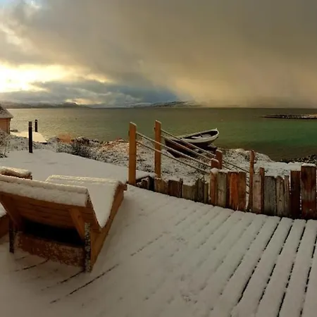 Mikkelvik Brygge Holiday home *
