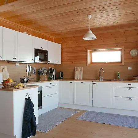 Mikkelvik Brygge * Mikkelvika